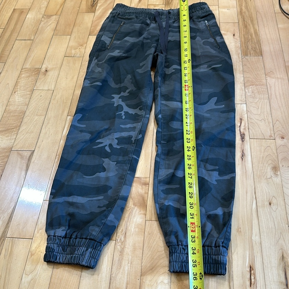 TNA Camo Pants - Picture 6 of 8